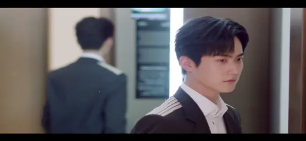 飞鹰TV(影视追剧平台)v8.7 安卓版截图0